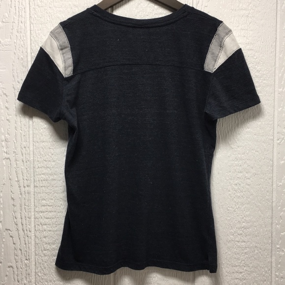 Tee - Picture 3 of 4